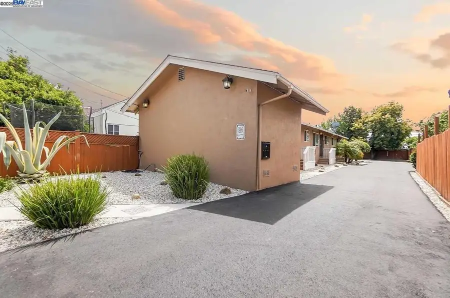 537 Dean St, Hayward, CA 94541 - #2