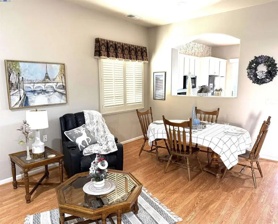 1349 Table Mountain Dr, Oakdale, CA 95361 - Image #3