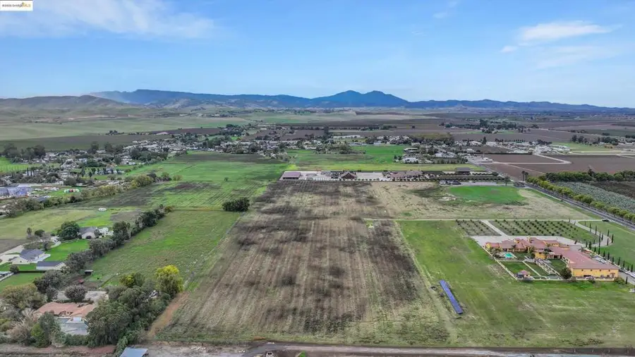 3590 Byer Rd, Byron, CA 94514 - #2