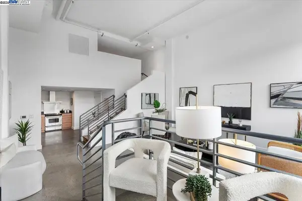 226 2nd St #G2, Oakland, CA 94607