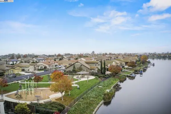 917 Talaria Ct, Oakley, CA 94561