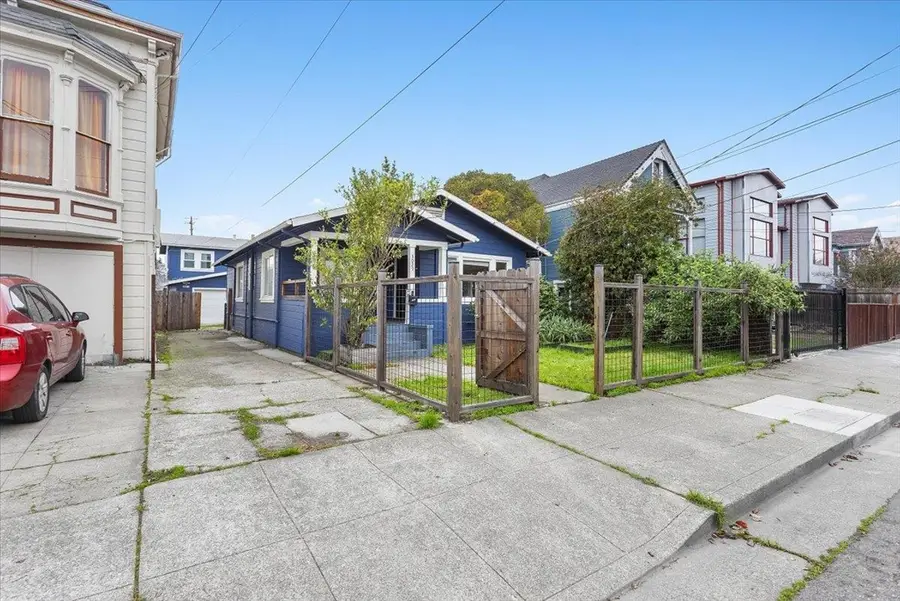 3029 Chestnut St, Oakland, CA 94608 - #2
