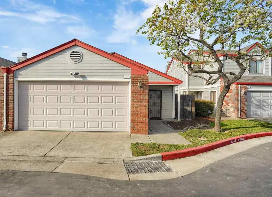 7 7 Town Square Pl, Oakland, CA 94603 - #2