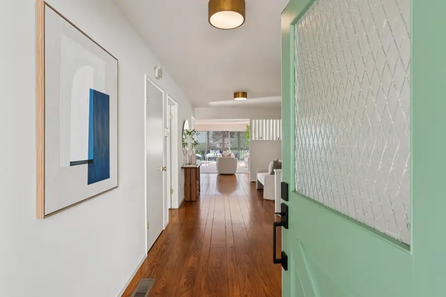 6227 Wood Dr, Oakland, CA 94611 - Image #2