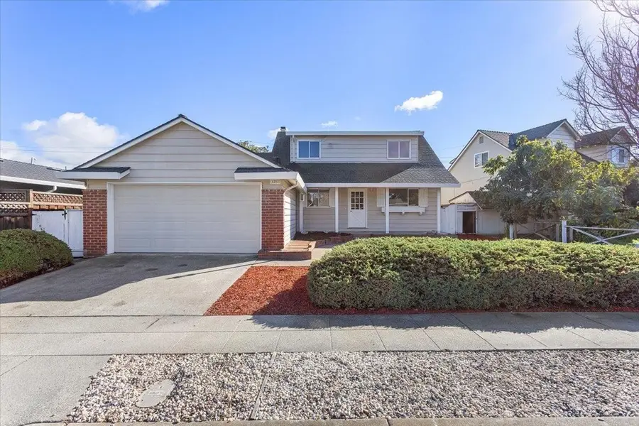 1252 Linfield Ln, Hayward, CA 94545 - Image #2
