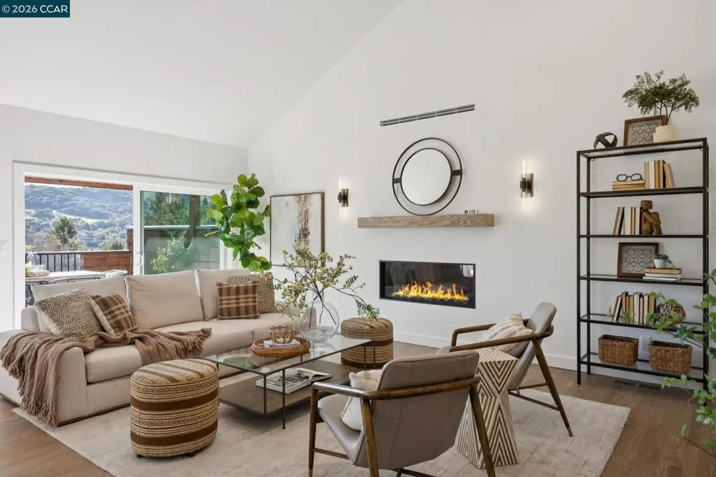 316 Village View Ct, Orinda, CA 94563 - Image #1