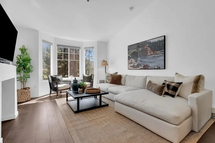 180 180 Caldecott #314, Oakland, CA 94618 - #3