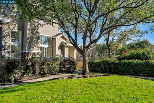 1004 Phoenix St, Danville, CA 94506