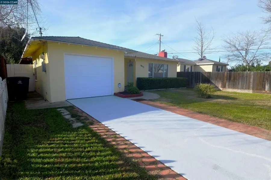 1823 Wall St., Tracy, CA 95376 - #2