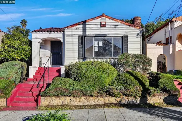 1711 Carleton St, Berkeley, CA 94703