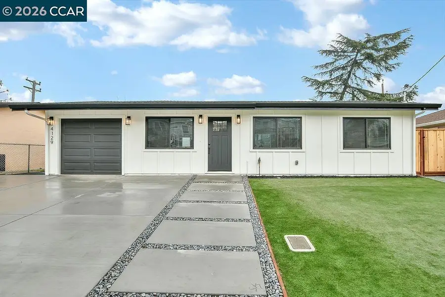 4129 Cabrilho Dr, Martinez, CA 94555 - Image #2