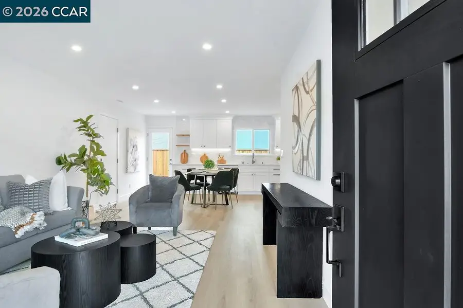 4129 Cabrilho Dr, Martinez, CA 94555 - Image #3