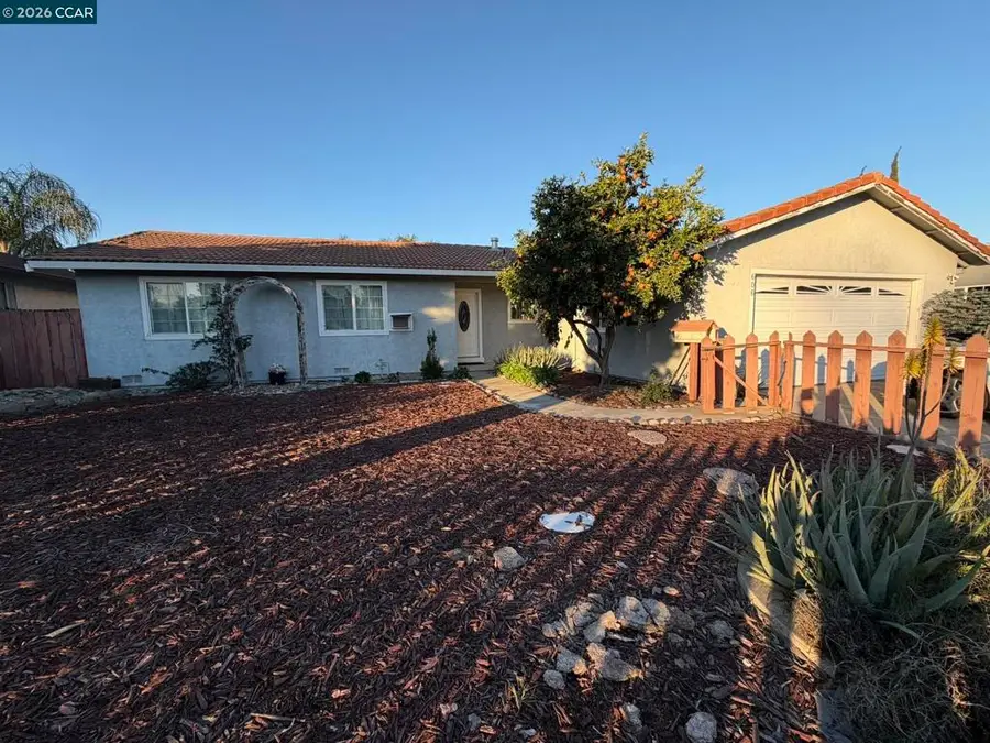 606 W 20th St, Antioch, CA 94509 - #2