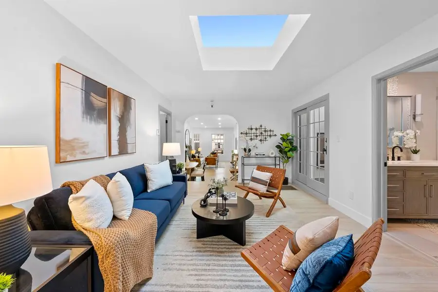 1875 1875 9th Ave, San Francisco, CA 94122 - Image #3