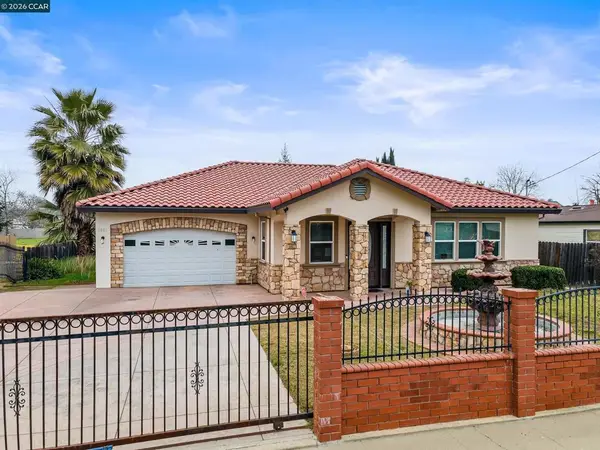 1021 Azusa St, Sacramento, CA 95833