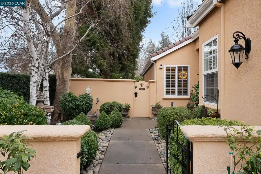 3607 Crystal Tree Ct, Stockton, CA 95219 - #2