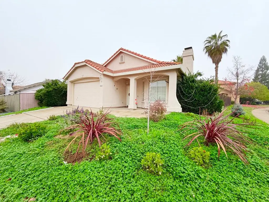 2054 Ajay Dr, Roseville, CA 95678 - #1