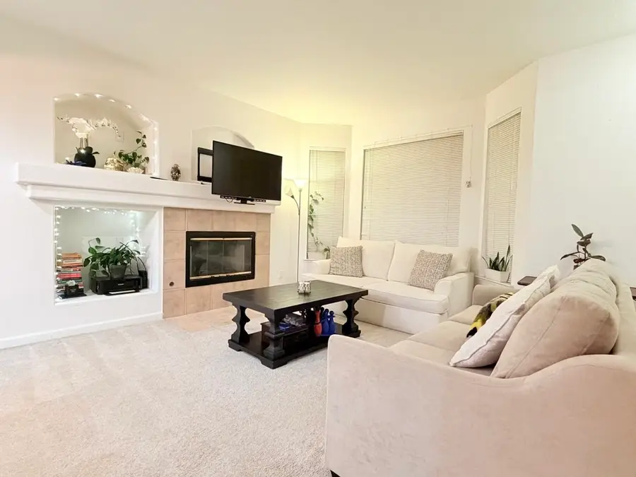 2054 Ajay Dr, Roseville, CA 95678 - #3