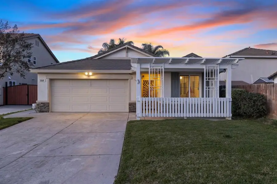 2237 Clock Tower Ct, Riverbank, CA 95367 - #2