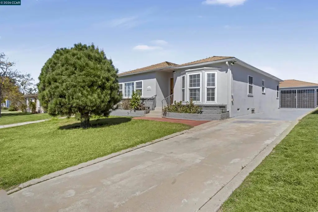 6727 W 87th Pl, Los Angeles, CA 90045 - #1