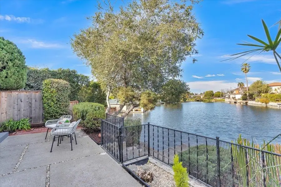 2819 Bayview Dr, Alameda, CA 94501 - Image #2