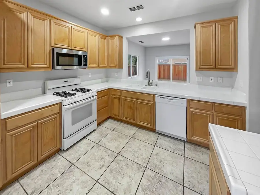 4455 Meadow Valley Cir, Fairfield, CA 94534 - Image #2