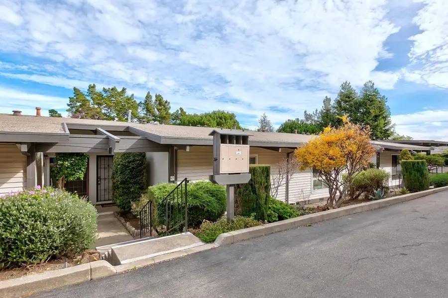 19100 Crest #107, Castro Valley, CA 94546 - #2