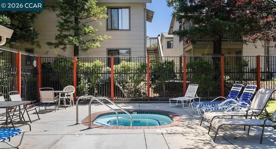 405 Weymouth, Hercules, CA 94547 - #3
