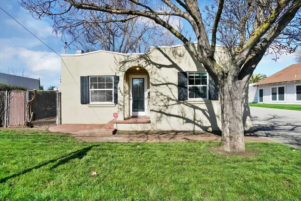 445 W Lowell Ave, Tracy, CA 95376 - #1