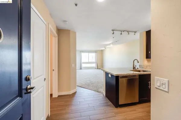 6400 6400 Christie Ave #2410, Emeryville, CA 94608