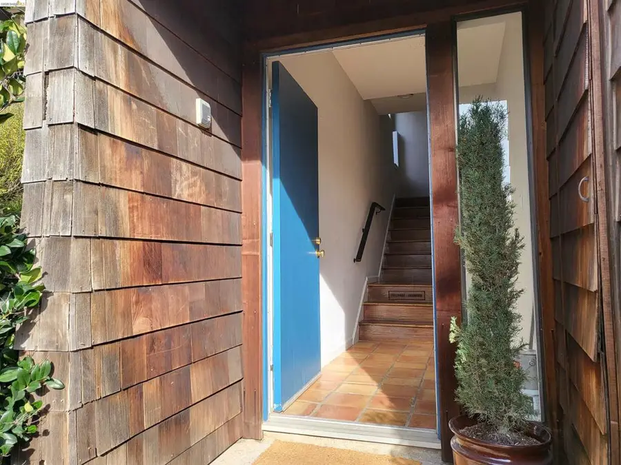 10 10 Sereno Cir, Oakland, CA 94619 - #3