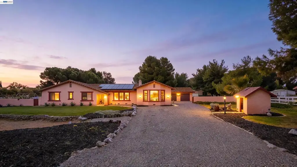 15948 W Redondo Dr, Tracy, CA 95304 - #1