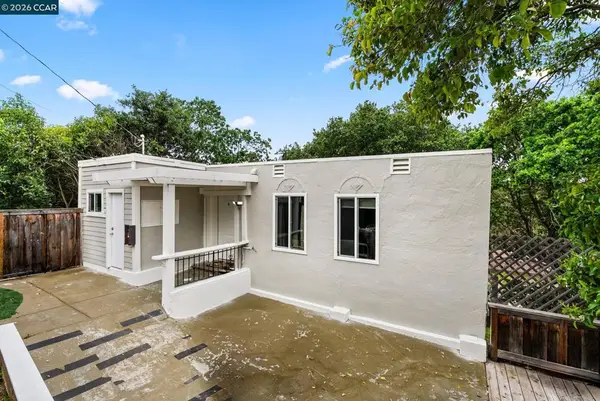 2220 2220 S Crest Ave, Martinez, CA 94553