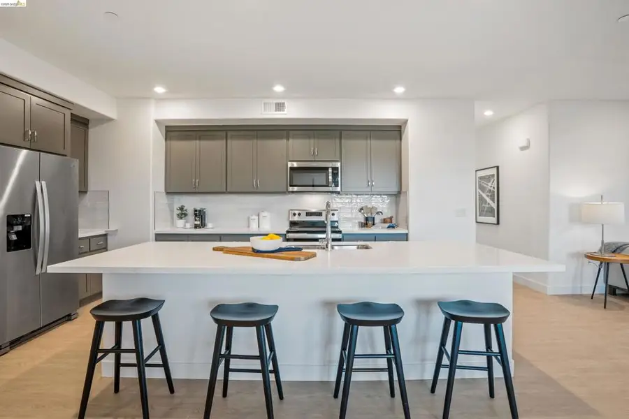 500 Somi Ct #301, Hayward, CA 94544 - #3