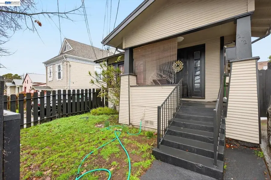 2724 E 22nd St, Oakland, CA 94601 - #2