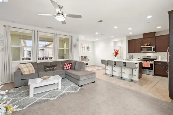 17575 17575 Altair Way, Lathrop, CA 95330