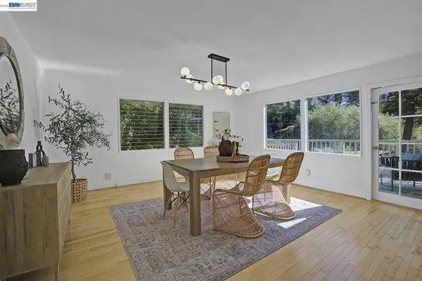 6956 Sayre Drive, Oakland, CA 94611