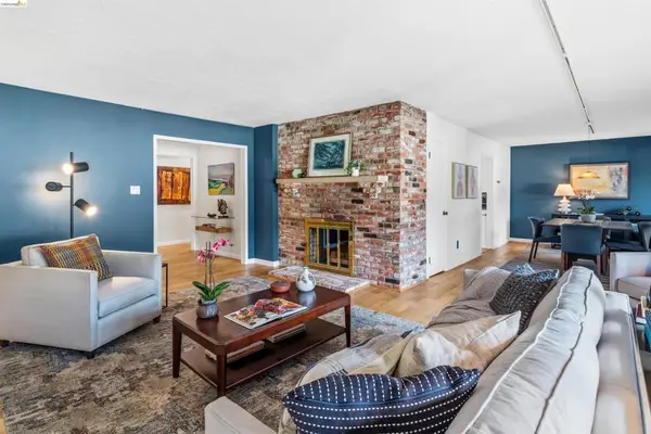 1440 Walnut St #5, Berkeley, CA 94709