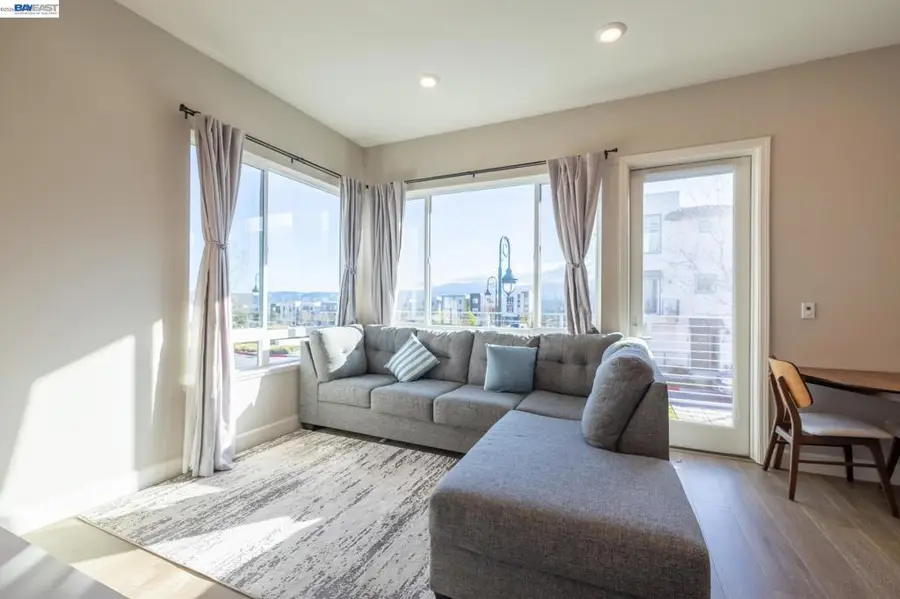 263 263 Llano De Los Robles Ave #1, San Jose, CA 95136 - #3