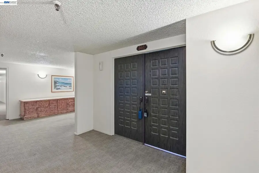 303 Adams St #301, Oakland, CA 94610 - #2
