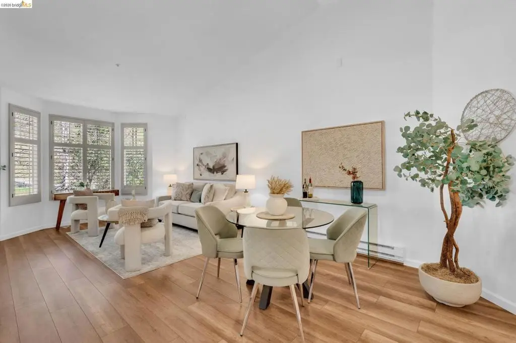 260 Caldecott #314, Oakland, CA 94618 - #1