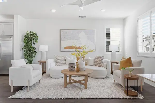 37879 Seafarer Rd, Newark, CA 94560