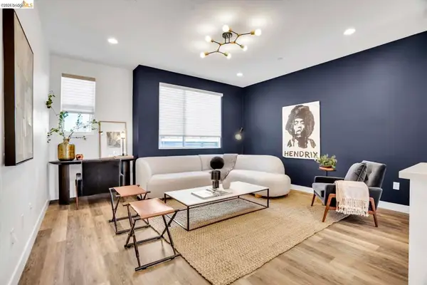 2229 Myrtle St, Oakland, CA 94607