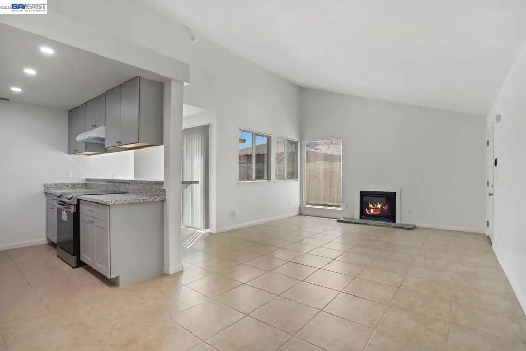 8710 Kelley Dr, Stockton, CA 95209 - #1