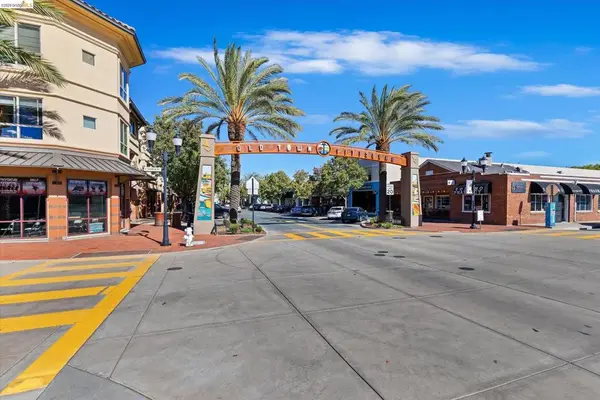 88 E 6th St #215, Pittsburg, CA 94565
