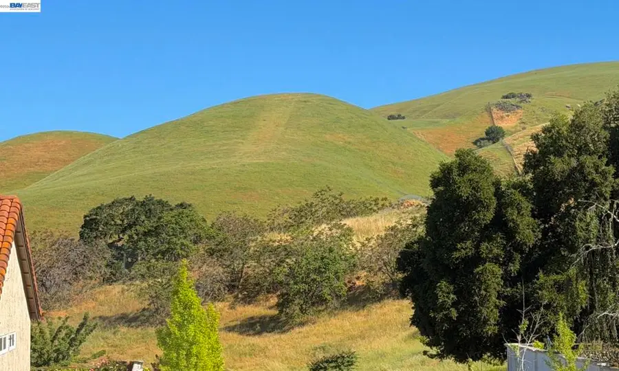 2135 Bluerock Cir, Concord, CA 94521 - #3