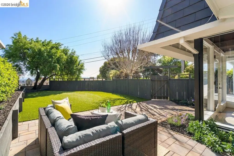 6715 Canyon Trail, El Cerrito, CA 94530 - #2