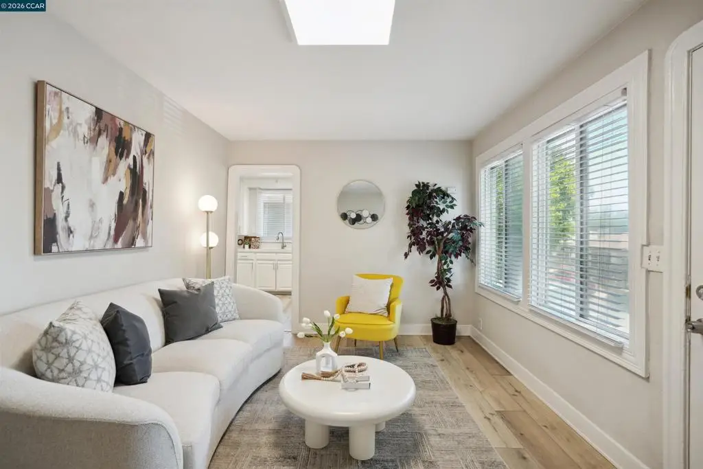 7700 Garfield Ave., Oakland, CA 94605 - #1