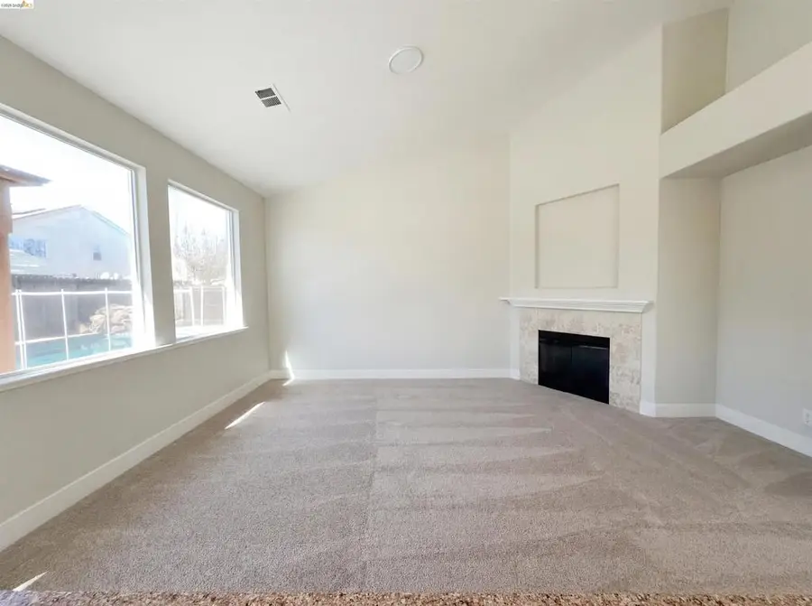 300 Perkins Ct, Suisun City, CA 94585 - #3