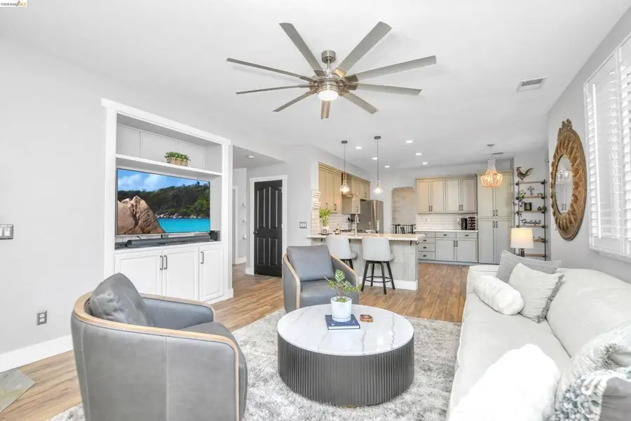 2037 Newton Dr, Brentwood, CA 94513 - #2